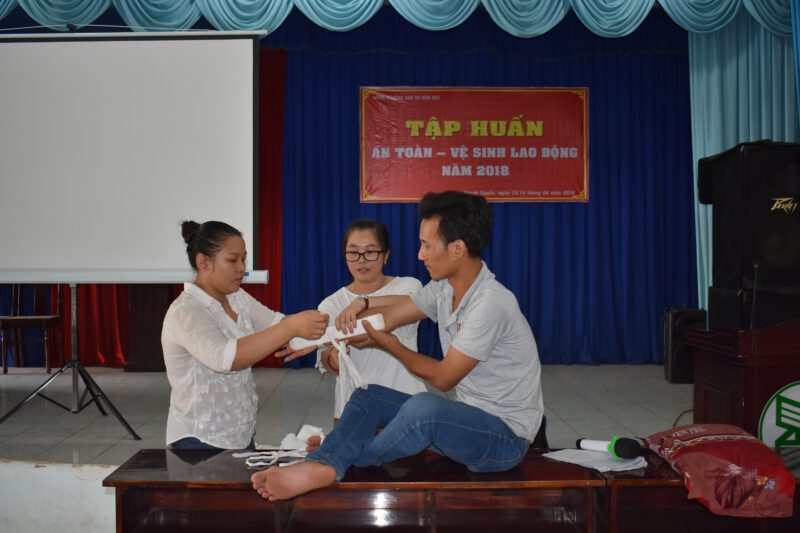 Đoàn Nông trường cao su Long Tân tổ chức lễ ký kết nghĩa với xã Đoàn Cây Trường
