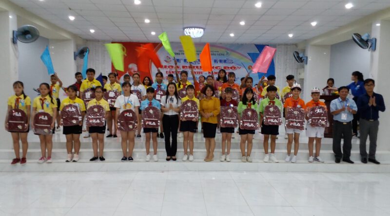200 thiếu nhi học sinh tham gia Trại hè Hoa Phượng đỏ lần thứ XVIII năm 2018