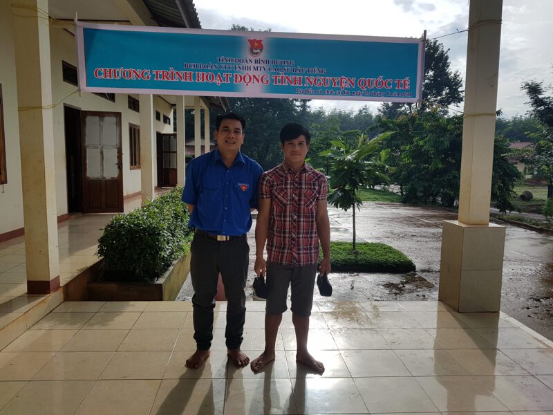 Đoàn Thanh niên Công ty thực hiện công tác tình nguyện quốc tế tại Lào năm 2018