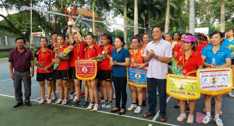 Công đoàn Công ty TNHH MTV Cao su Dầu Tiếng: Nông trường Cao su Long Hòa vô địch giải bóng chuyền nữ năm 2018