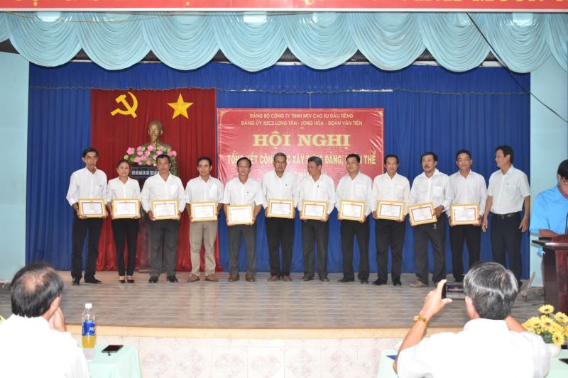 Đảng ủy Cụm các Nông trường Cao su Long Tân, Long Hòa, Đoàn Văn Tiến hoàn thành xuất sắc nhiệm vụ năm 2021