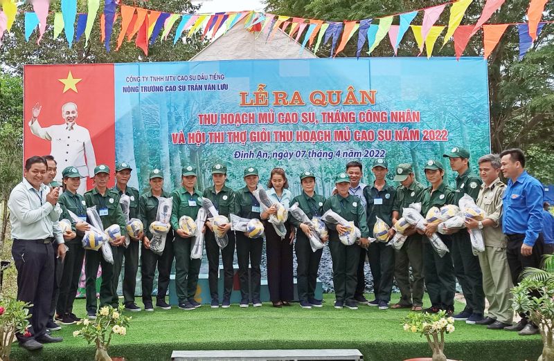Hội thi thợ giỏi thu hoạch mủ cao su Nông trường Cao su Trần Văn Lưu năm 2022