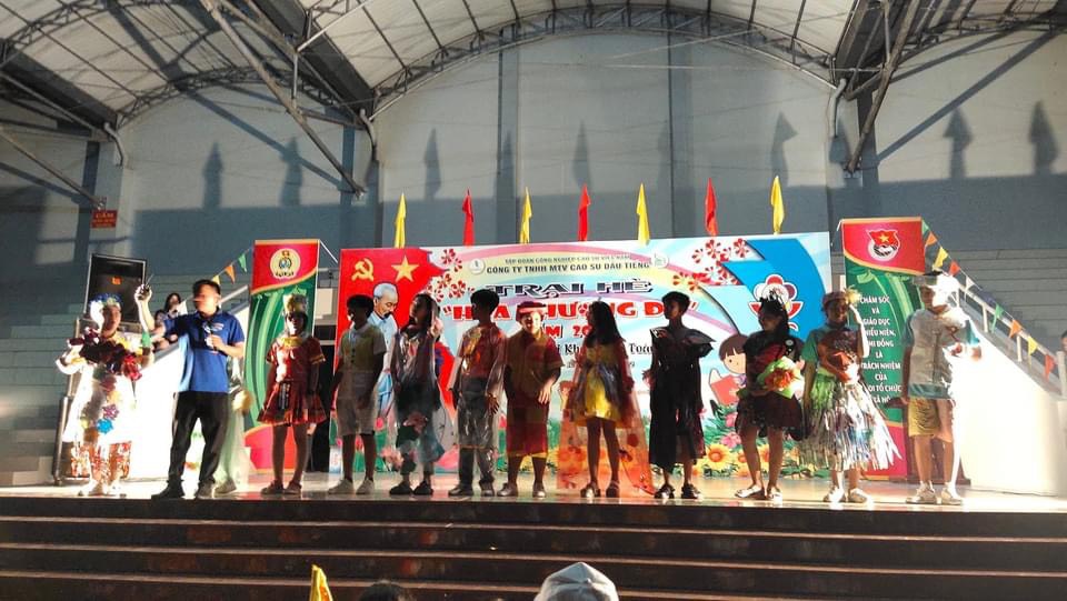 Trại hè “Hoa phượng đỏ” Cao su Dầu Tiếng - sân chơi tập thể cho con em công nhân lao động