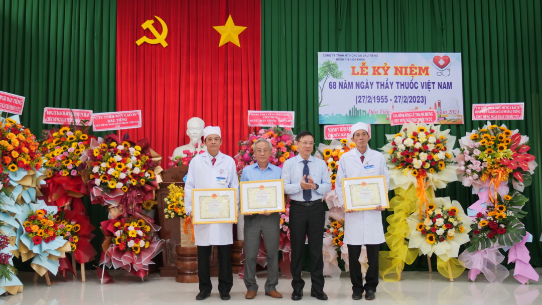 Bệnh viện đa khoa Cao su Dầu Tiếng tổ chức kỷ niệm 68 năm Ngày thầy thuốc Việt Nam (27/02/1955 - 27/02/2023)