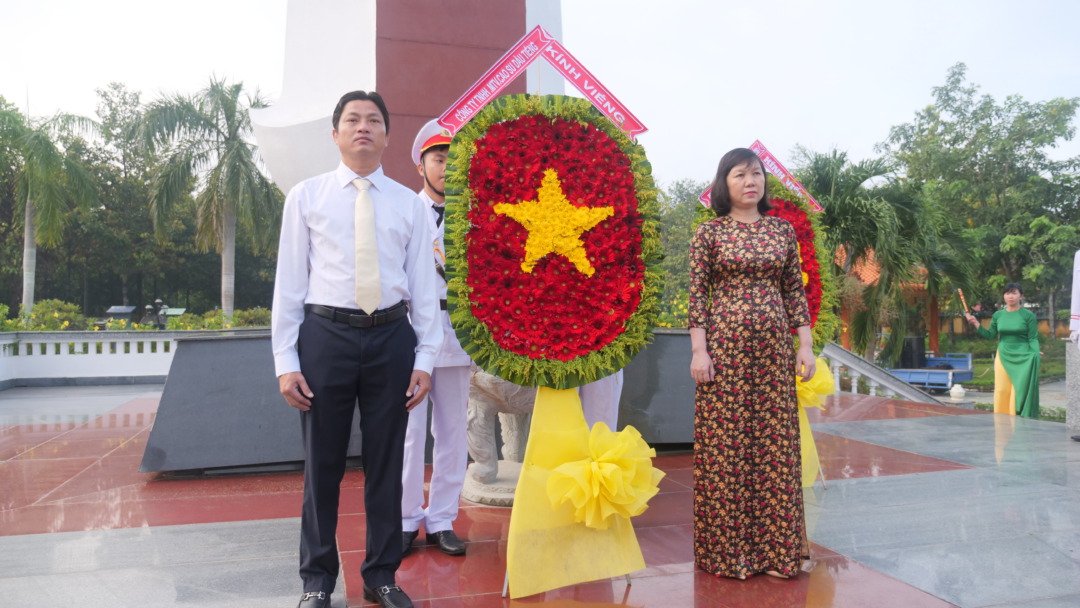 Trang trọng lễ viếng nghĩa trang Liệt sĩ nhân kỷ niệm 78 năm Ngày Quốc khánh nước Cộng hòa xã hội chủ nghĩa Việt Nam (2/9/1945 - 2/9/2023)