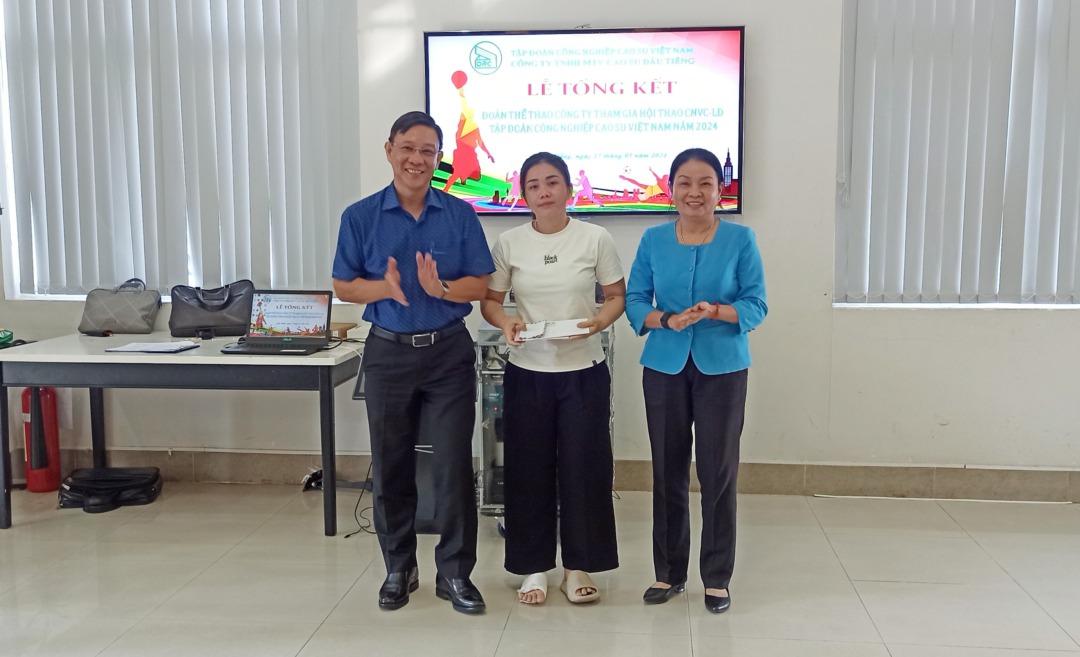 Cao su Dầu Tiếng trao giải đoàn vận động viên tham gia hội thao Tập đoàn Công nghiệp Cao su Việt Nam năm 2024