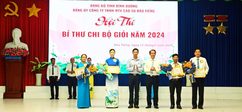 Đảng ủy Cao su Dầu Tiếng: Thí sinh Trần Thị Ngọc Yến đạt giải nhất hội thi “Bí thư chi bộ giỏi” năm 2024